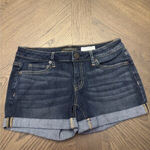 AEROPOSTALE Dark Blue Wash Cuffed Denim
Midi Shorts Size 2 Classic Summer